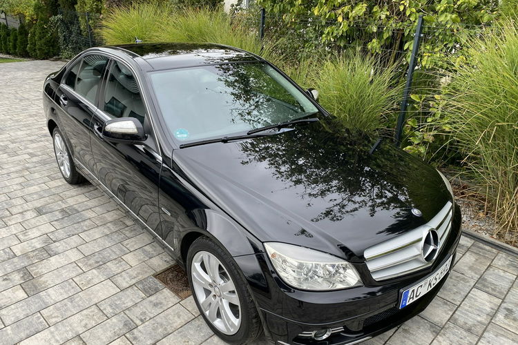 Mercedes C 180 Bardzo zadbana - 100% oryginalny przebieg zdjęcie 26