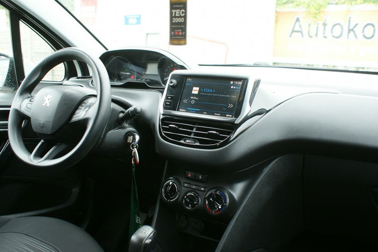 Peugeot 208 zdjęcie 14