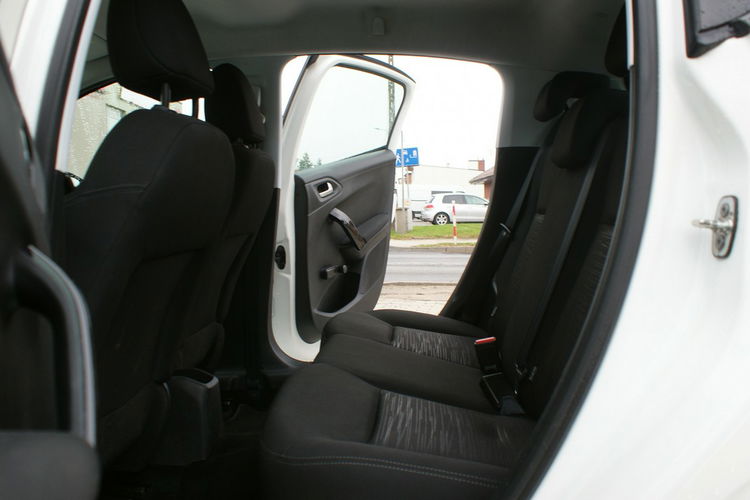 Peugeot 208 zdjęcie 15