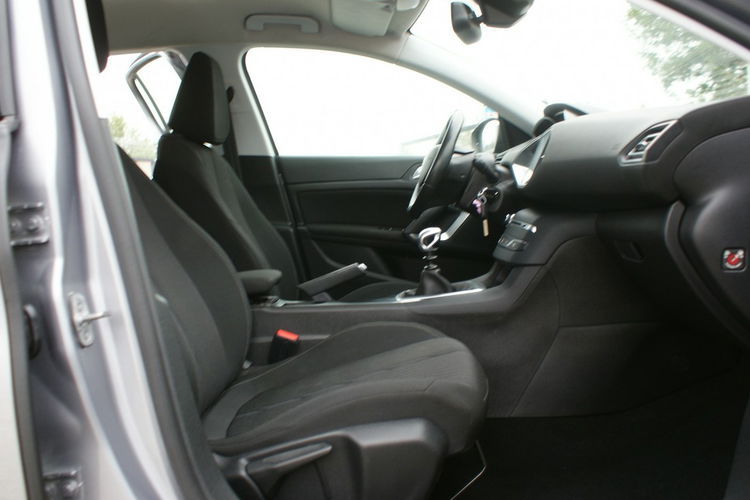 Peugeot 308 zdjęcie 12