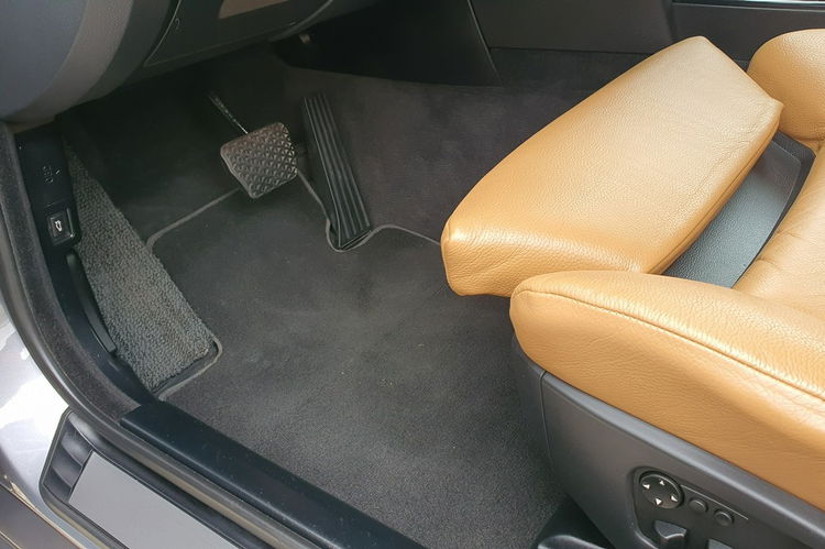 BMW 530 LCI # 3.0i 272KM # Automat # Navi CIC # Komforty # Mpakiet # Serwis zdjęcie 14