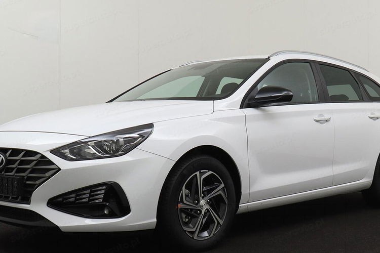 HYUNDAI i30 1.5 T-GDI 48V Smart zdjęcie 1