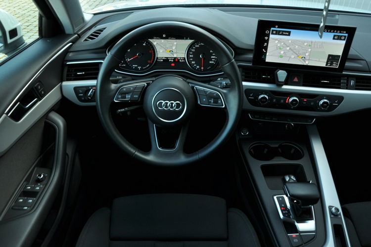 Audi A4 2.0TDI 204KM S-tronic S-line B&O LedMatrix Kamera Gwar.Dealer FV zdjęcie 23