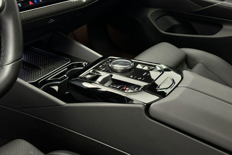 BMW 520 520d xDrive MPRO Grzane i Wentylowane Fotele Przód Harman Hak Panorama zdjęcie 16