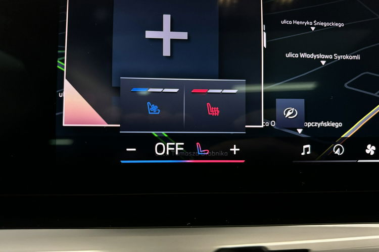 BMW 520 520d xDrive MPRO Grzane i Wentylowane Fotele Przód Harman Hak Panorama zdjęcie 32