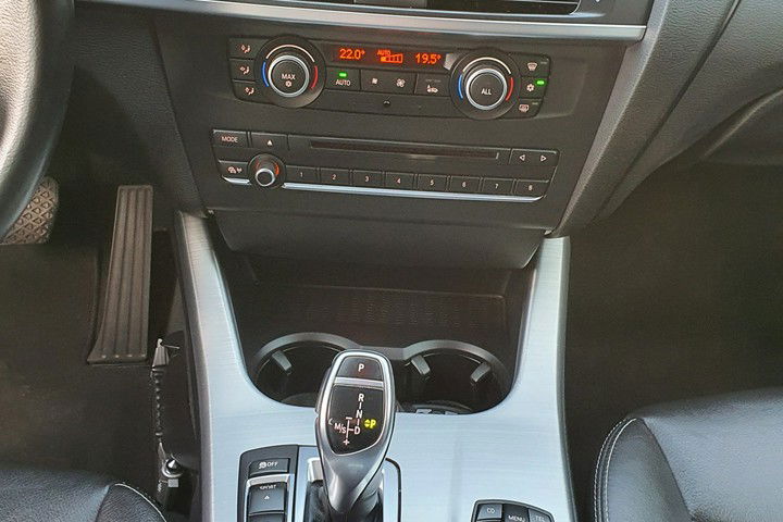 BMW X3 xDrive 35d 313KM # Navi # Head Up # El Klapa # Skóra # Serwis ASO zdjęcie 21
