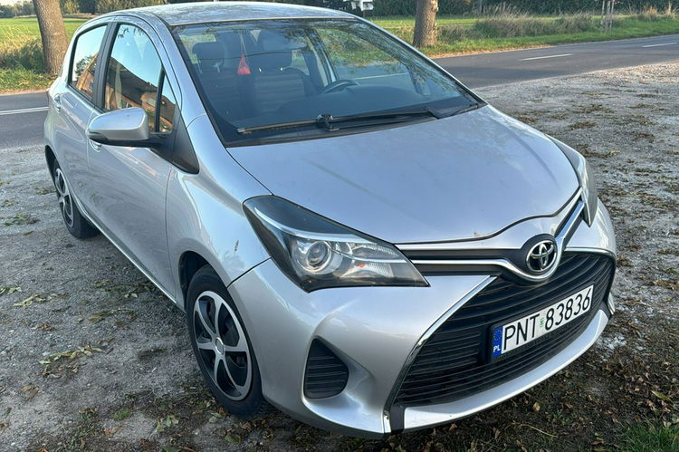 Toyota Yaris navi, klima, kamera, gwarancja zdjęcie 2
