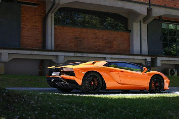 Aventador 6.498 V12 740 HP Bogate wyposażenie Salon Polska Bezwypadkowy FV 23% zdjęcie 11