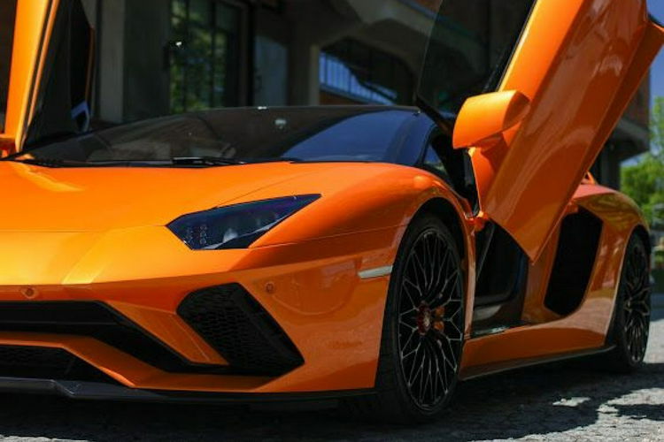 Aventador 6.498 V12 740 HP Bogate wyposażenie Salon Polska Bezwypadkowy FV 23% zdjęcie 3