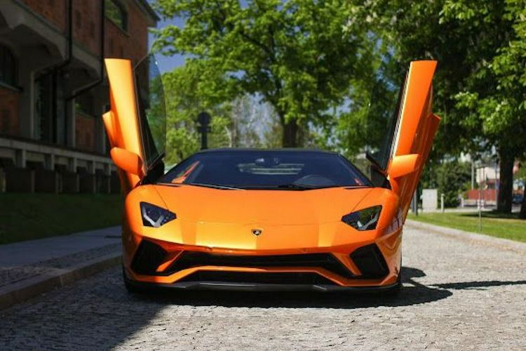 Aventador 6.498 V12 740 HP Bogate wyposażenie Salon Polska Bezwypadkowy FV 23% zdjęcie 6