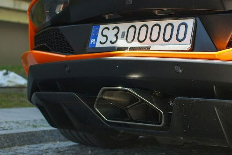 Aventador 6.498 V12 740 HP Bogate wyposażenie Salon Polska Bezwypadkowy FV 23% zdjęcie 9