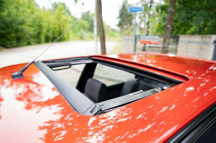 M3 BMW M3 E30 zdjęcie 33