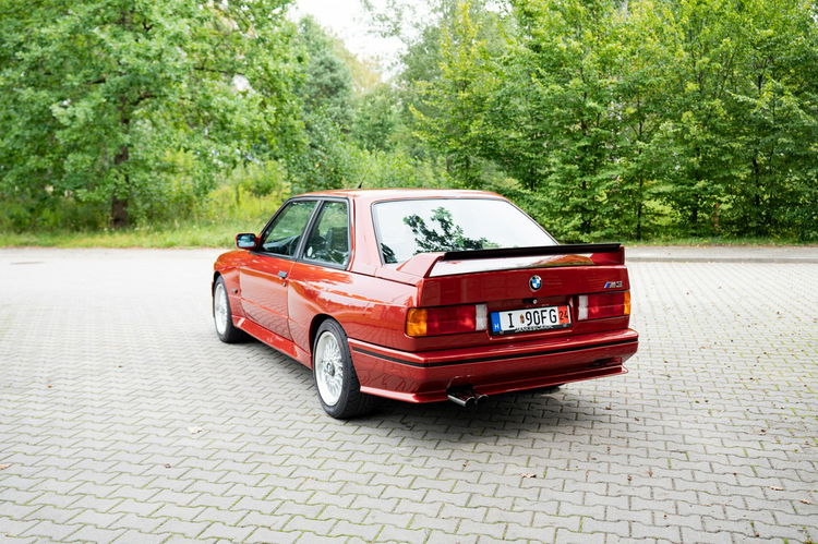 M3 BMW M3 E30 zdjęcie 5