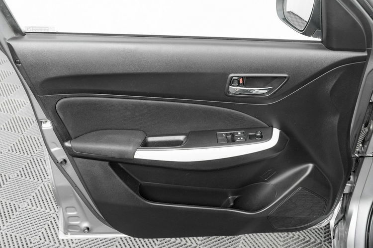 Suzuki Swift WD7892P#1.2 Dualjet SHVS Premium Cz.cof LED Salon PL VAT 23% zdjęcie 11