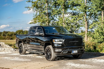 Dodge RAM Oryginalny przebieg / Bogato wyposażony / 5.7 V8