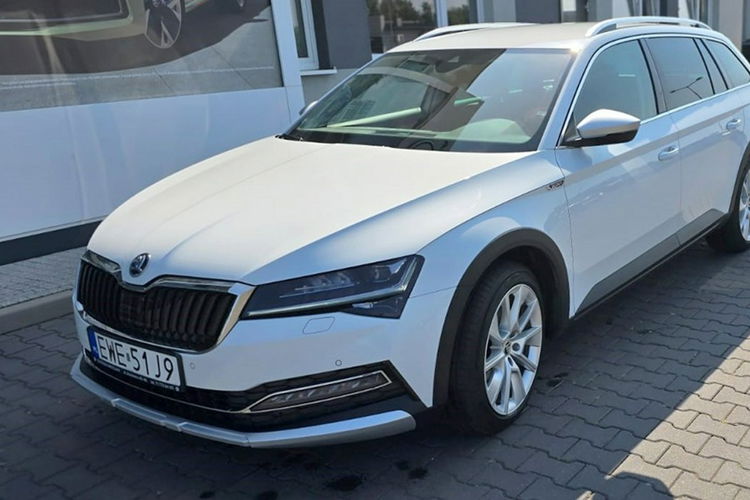 Skoda Superb zdjęcie 1