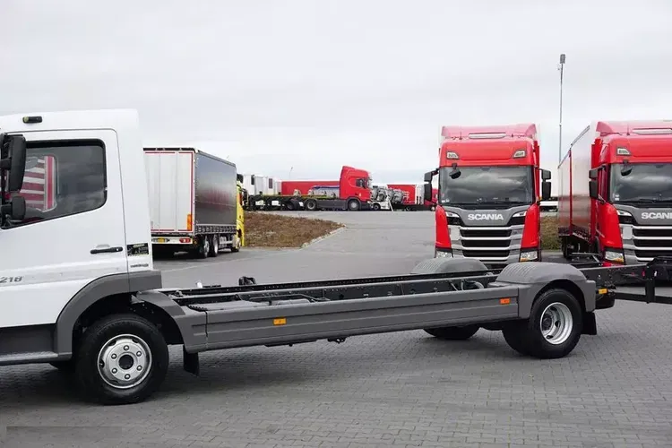 Mercedes ATEGO / 1218 / / MANUAL / RAMA DO ZABUDOWY zdjęcie 25