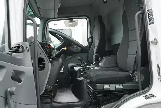 Mercedes ATEGO / 1218 / / MANUAL / RAMA DO ZABUDOWY zdjęcie 7