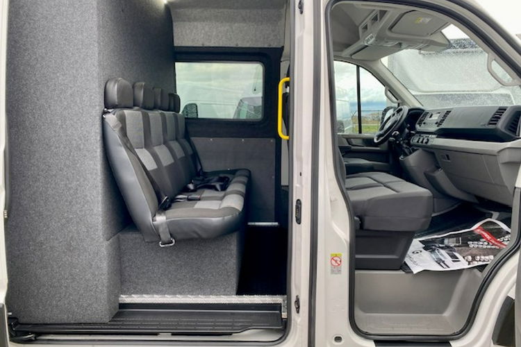 Volkswagen Crafter SALON PL / DOKA 7- OSÓB / VOLL / LEDY / TEMPOMAT / GWARANCJA zdjęcie 10