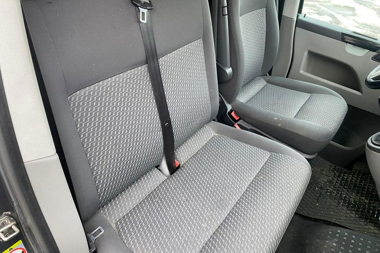 Volkswagen Transporter 2.0 TDI 4x4 nawigacja bogate wyposażenie salon polska 1 rok gwarancji zdjęcie 13