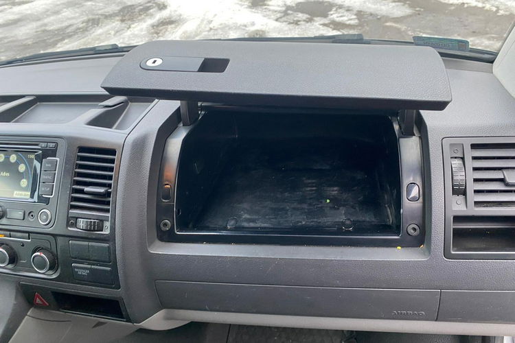 Volkswagen Transporter 2.0 TDI 4x4 nawigacja bogate wyposażenie salon polska 1 rok gwarancji zdjęcie 16