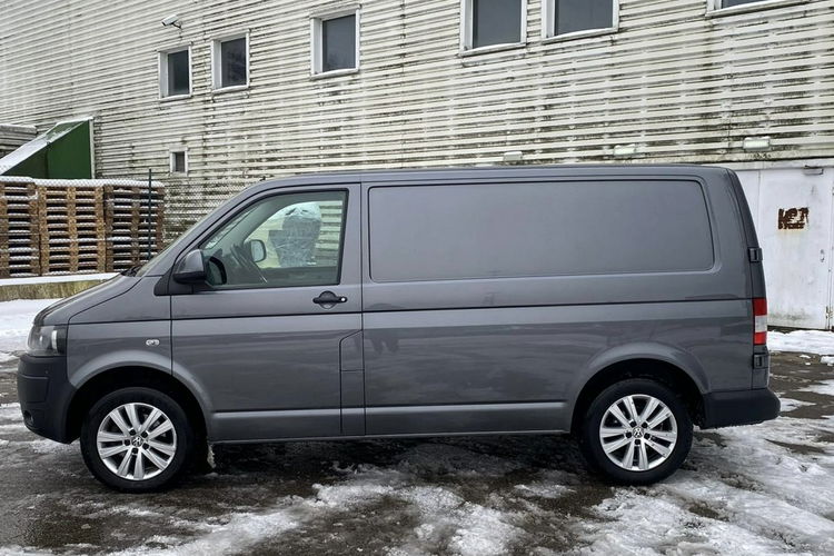 Volkswagen Transporter 2.0 TDI 4x4 nawigacja bogate wyposażenie salon polska 1 rok gwarancji zdjęcie 7