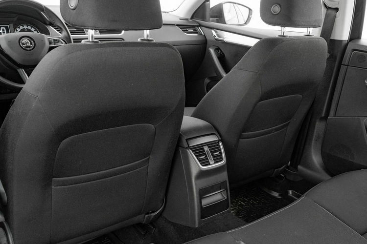 Skoda Octavia GD160TT#2.0 TSI Ambition DSG 2 stref klima Cz.park Salon PL VAT 23% zdjęcie 26