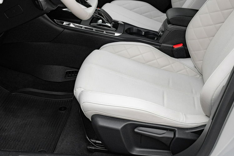 DS Automobiles DS 3 Crossback GD154YR#E-Tense Rivoli Podgrz.f 2 stref klima Kamera 360 SalonPL VAT23 zdjęcie 14