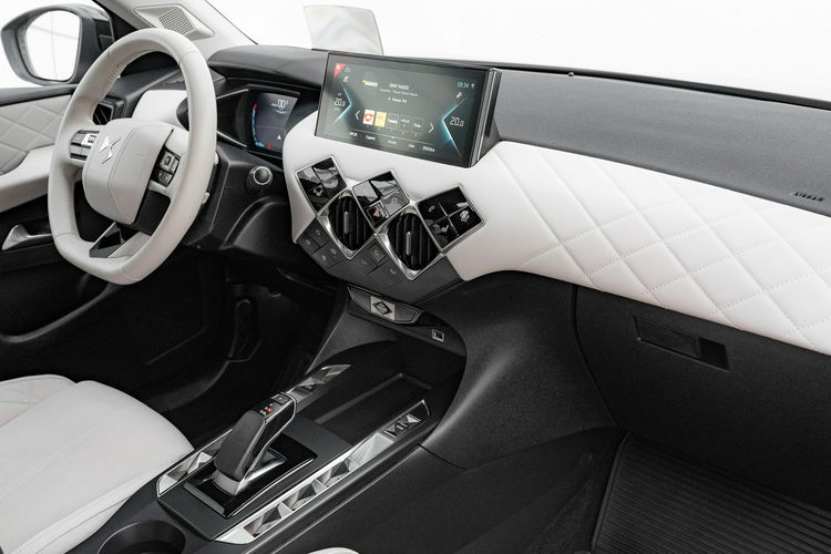 DS Automobiles DS 3 Crossback GD154YR#E-Tense Rivoli Podgrz.f 2 stref klima Kamera 360 SalonPL VAT23 zdjęcie 35