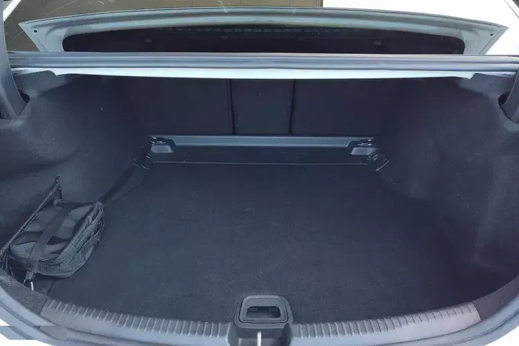 Mercedes Klasa C zdjęcie 17