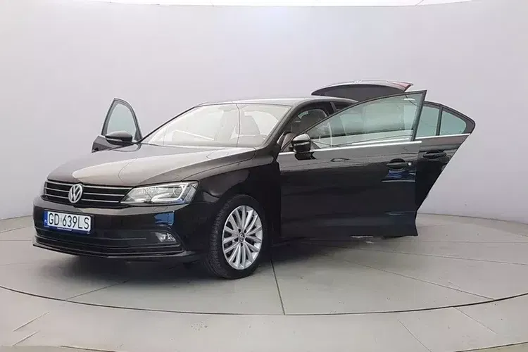 Volkswagen Jetta zdjęcie 9