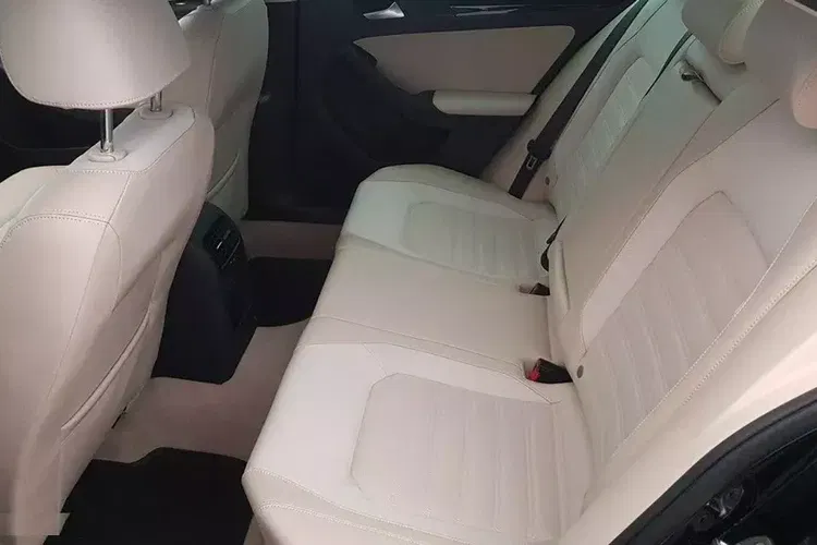 Volkswagen Jetta zdjęcie 20