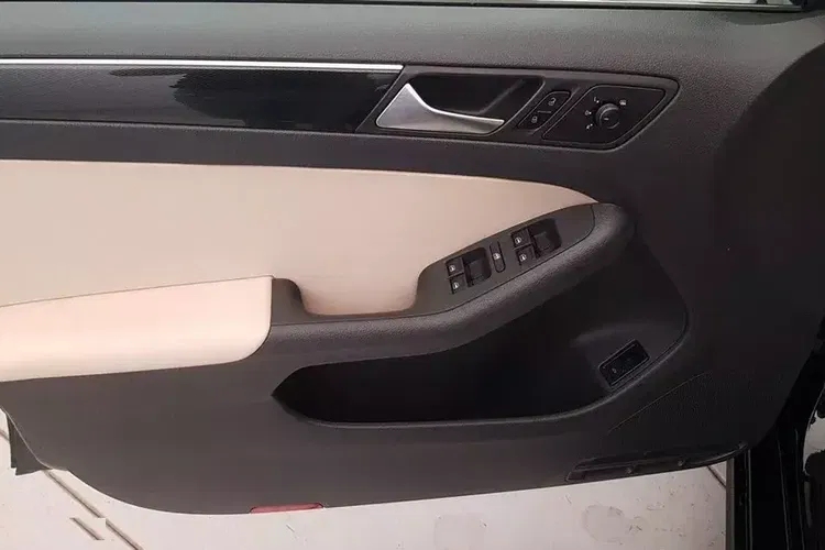 Volkswagen Jetta zdjęcie 23