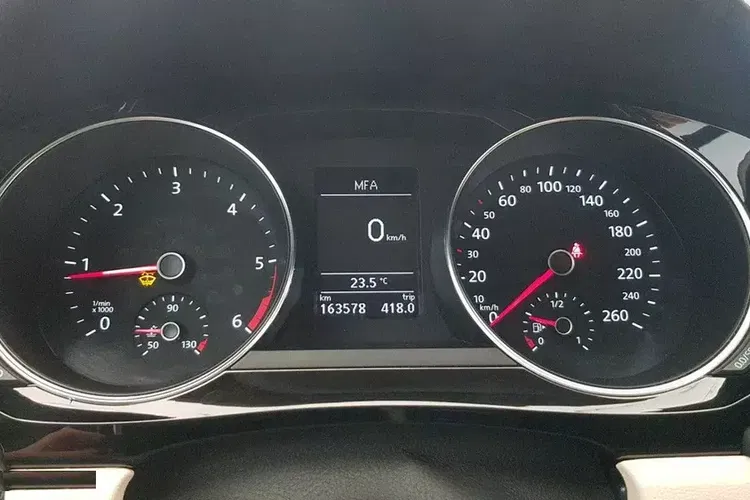 Volkswagen Jetta zdjęcie 25