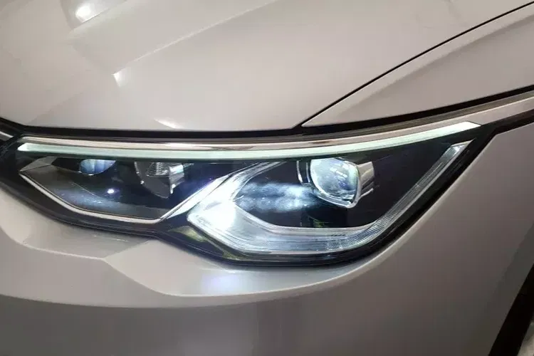 Volkswagen Golf zdjęcie 13