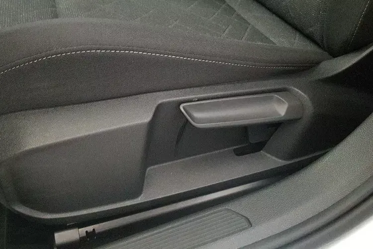 Volkswagen Golf zdjęcie 25