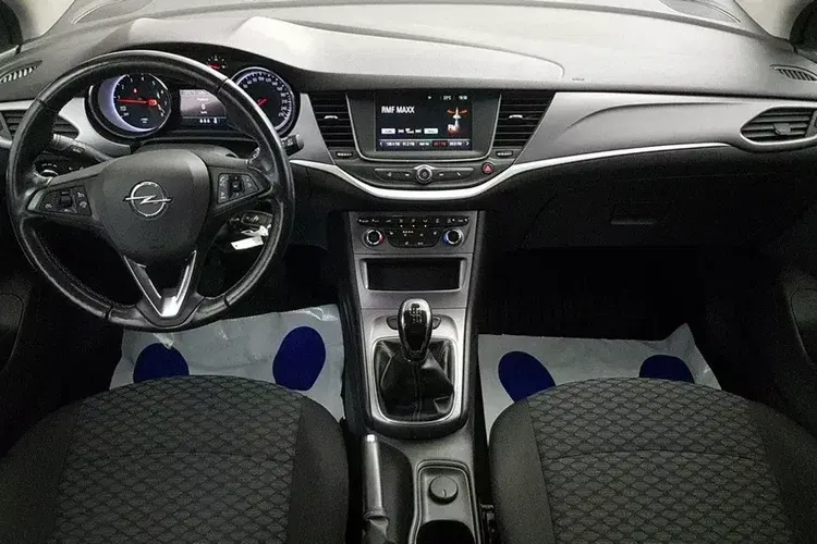 Opel Astra zdjęcie 18