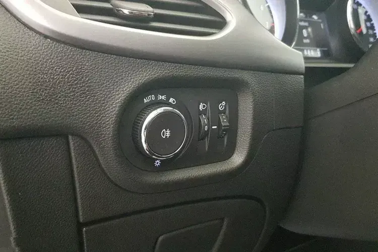 Opel Astra zdjęcie 25