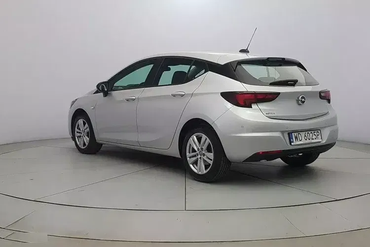 Opel Astra zdjęcie 5