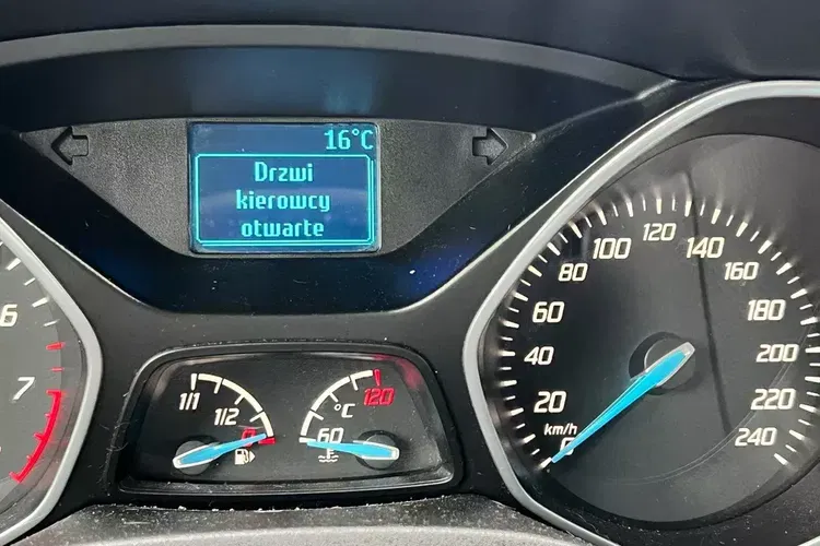 Ford Focus zdjęcie 10