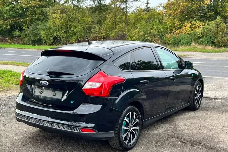 Ford Focus zdjęcie 2