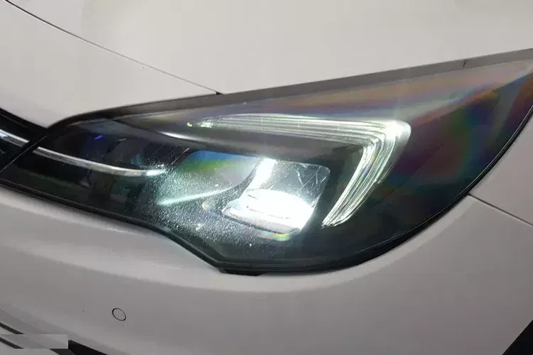 Opel Astra zdjęcie 13