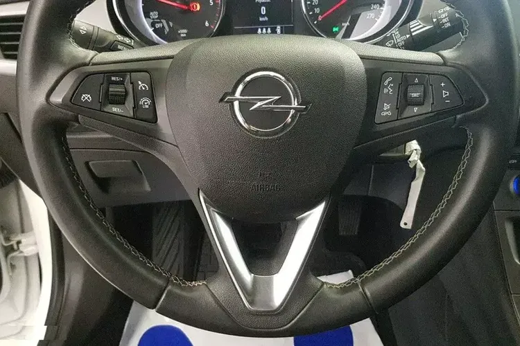 Opel Astra zdjęcie 26