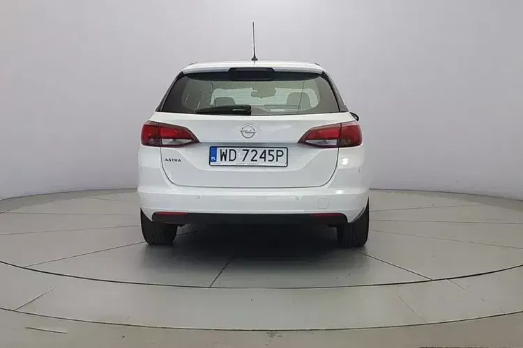 Opel Astra zdjęcie 5