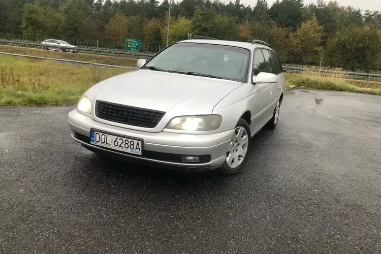 Opel Omega zdjęcie 1