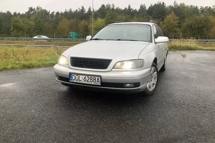 Opel Omega zdjęcie 7