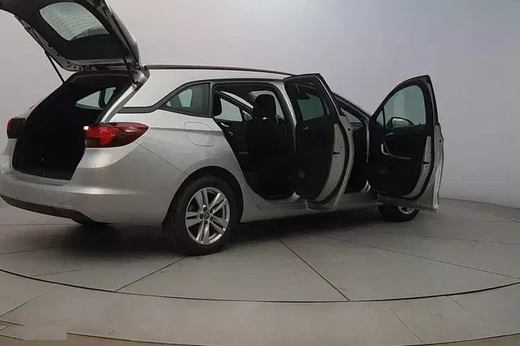 Opel Astra zdjęcie 10