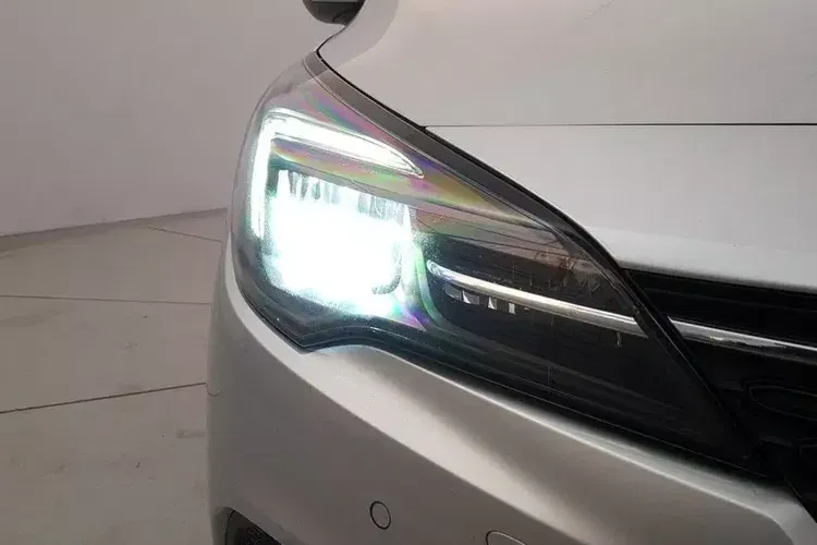 Opel Astra zdjęcie 13