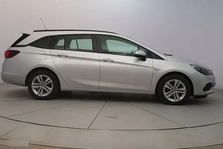 Opel Astra zdjęcie 6