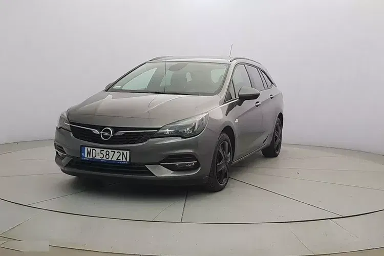 Opel Astra zdjęcie 2